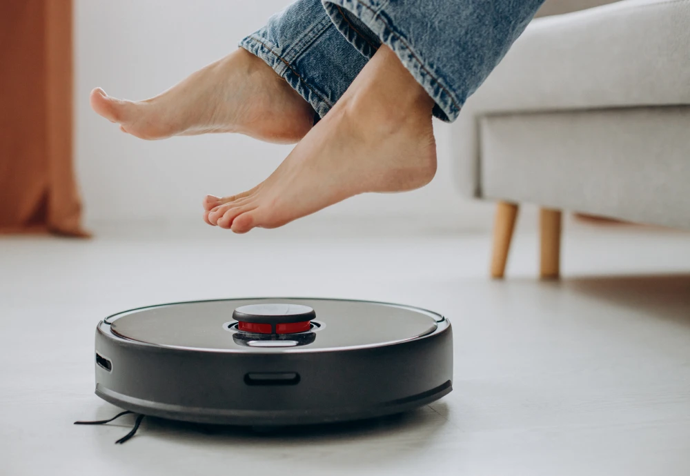 Robot vacuum cleaner for pets